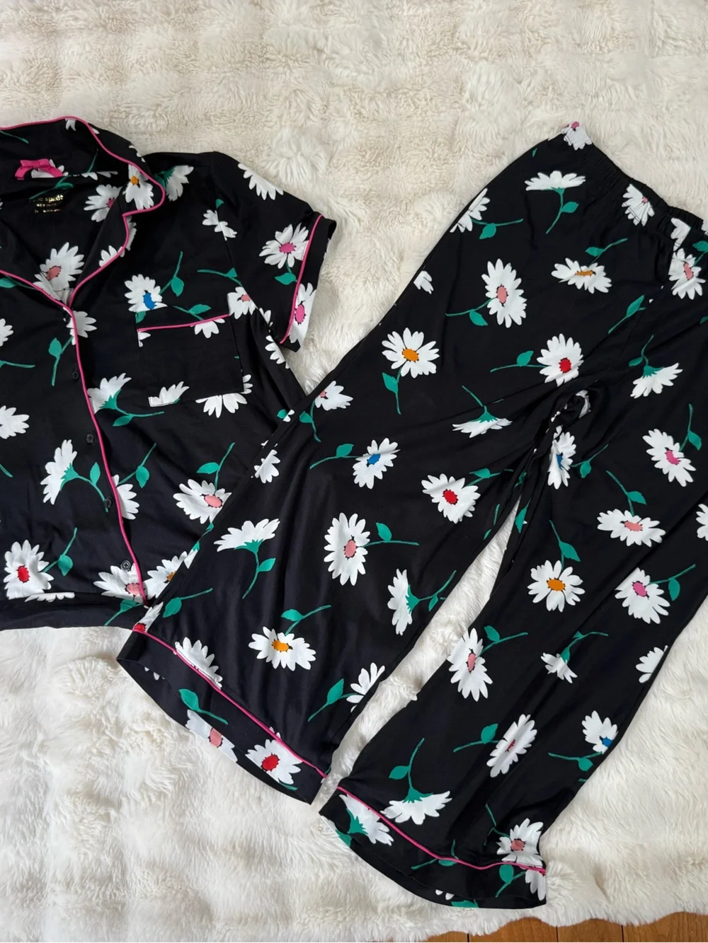 kate spade Black Daisy Pajama Set with Pink Piping and Green Stems